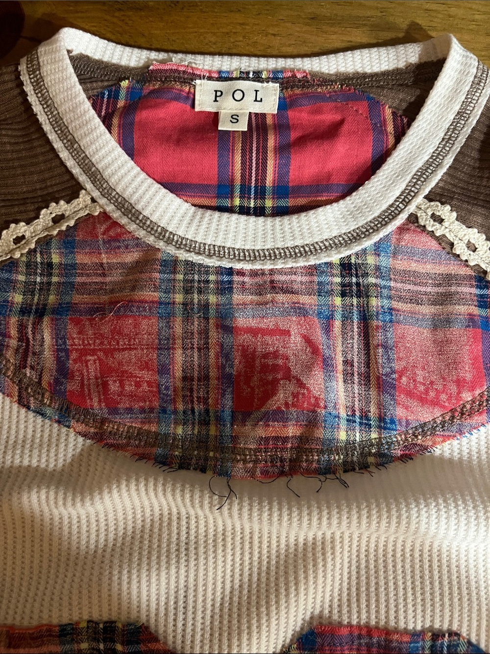 POL Raglan Varsity Knit Top with Plaid '06 Graphic— Size small - Picture 8 of 8